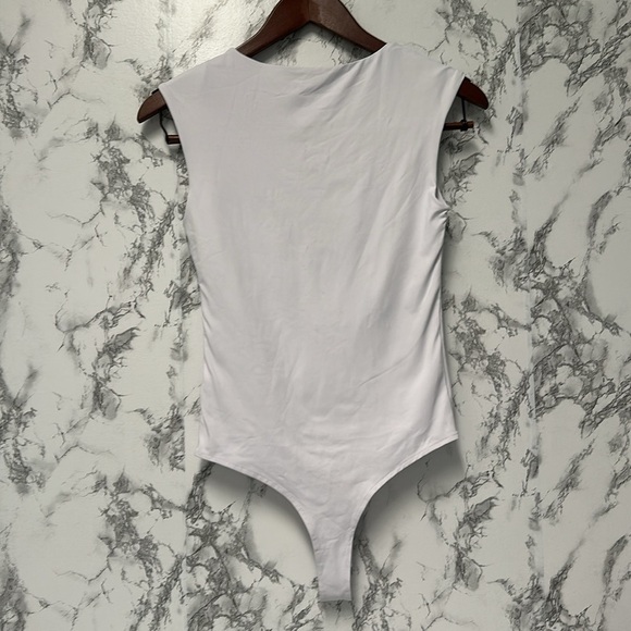 Women’s Trendy Sexy Casual V Neck Double Lined Sleeveless Slimming Size S - Picture 9 of 9